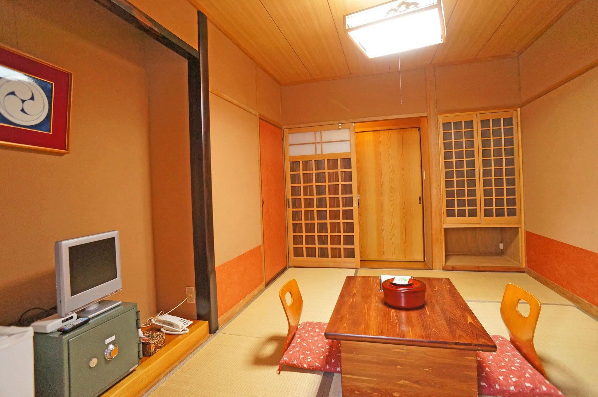 Ban-Ya Hot Spring Inn Jufu Exteriér fotografie