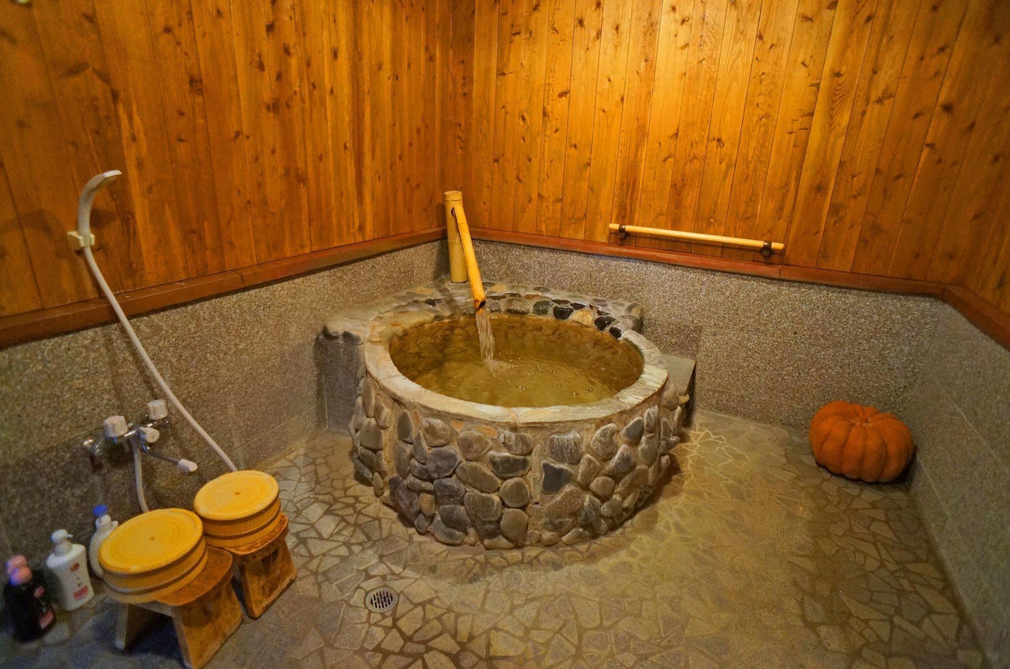 Ban-Ya Hot Spring Inn Jufu Exteriér fotografie